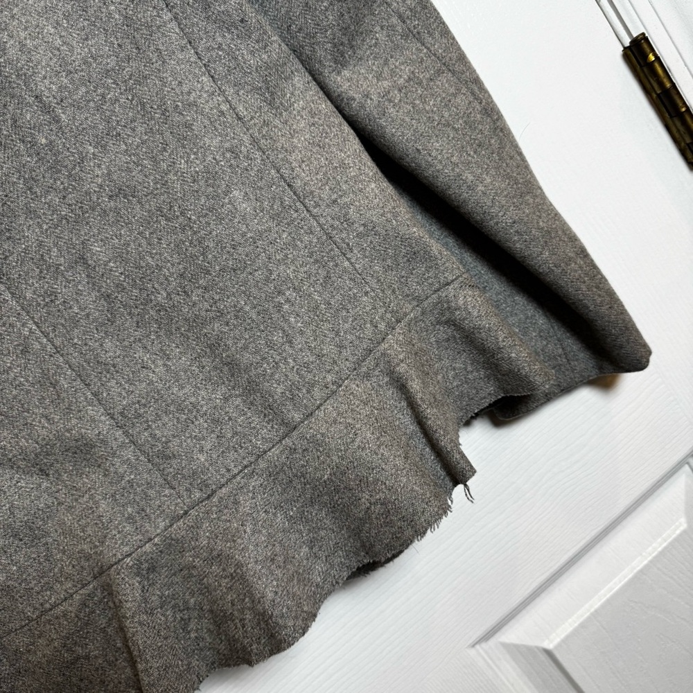 J.Crew Classic Gray Wool Ruffle Front Blazer Raw Edge Peplum Jacket Size 2 - Picture 9 of 10